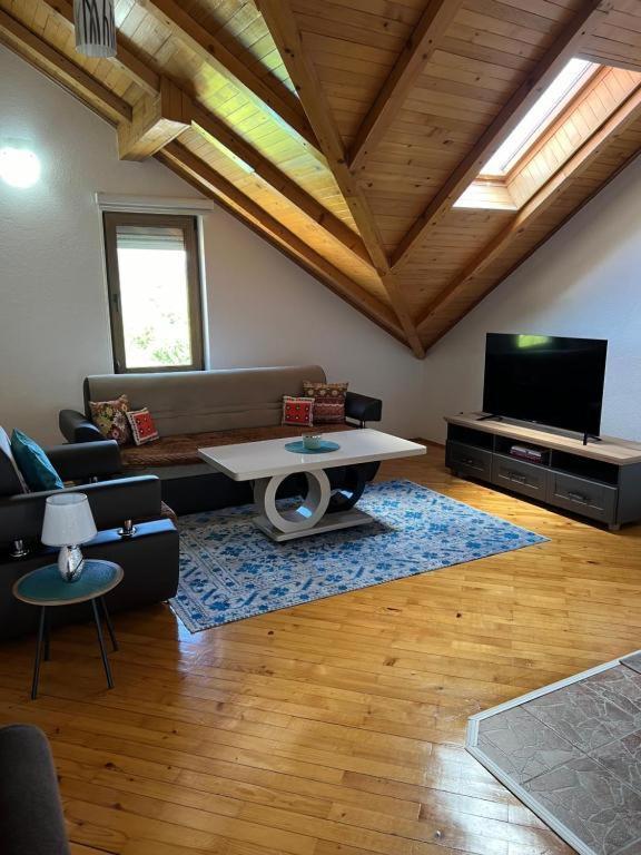 Teal Apartments Bihac Luaran gambar