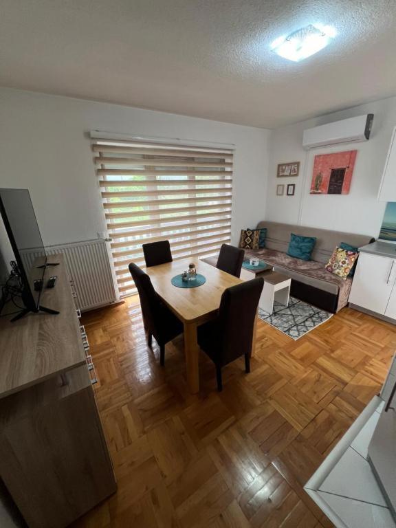 Teal Apartments Bihac Luaran gambar
